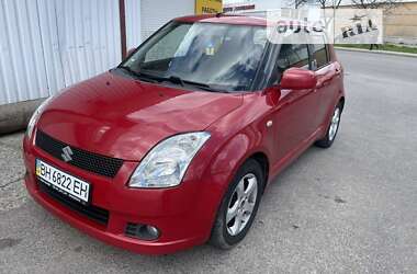 Хетчбек Suzuki Swift 2005 в Миколаєві