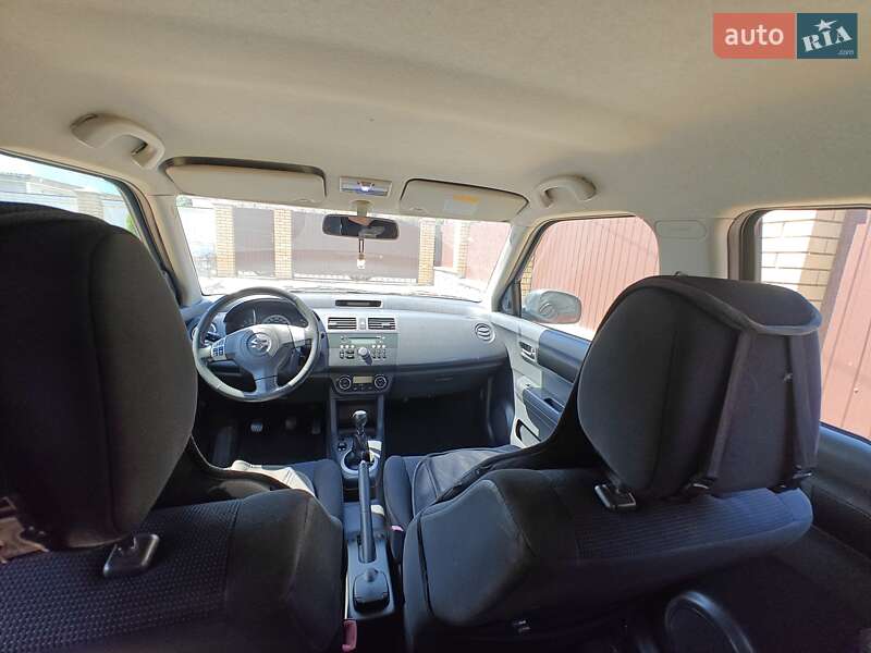 Хетчбек Suzuki Swift 2007 в Кременчуці