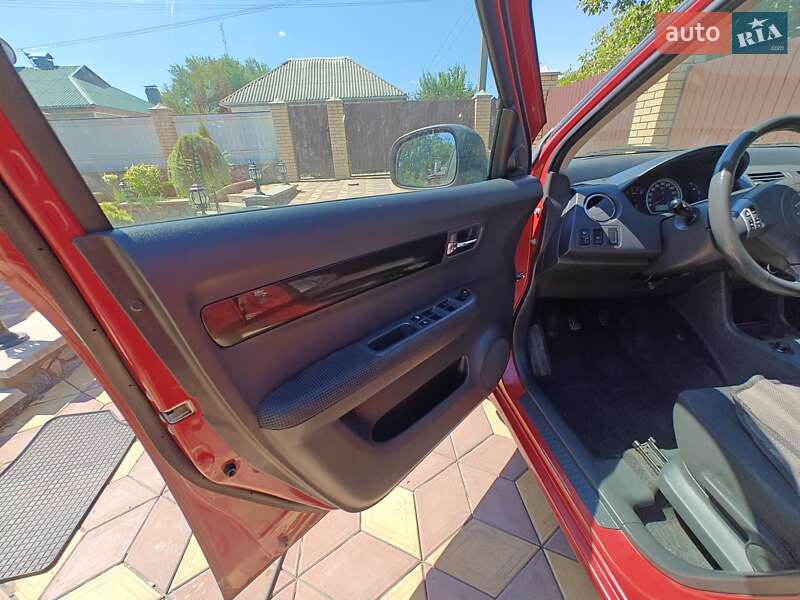 Хетчбек Suzuki Swift 2007 в Кременчуці