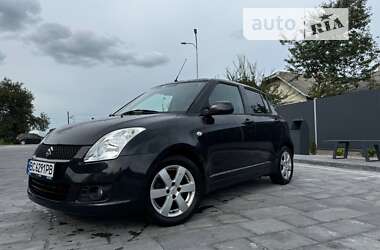 Хэтчбек Suzuki Swift 2010 в Самборе