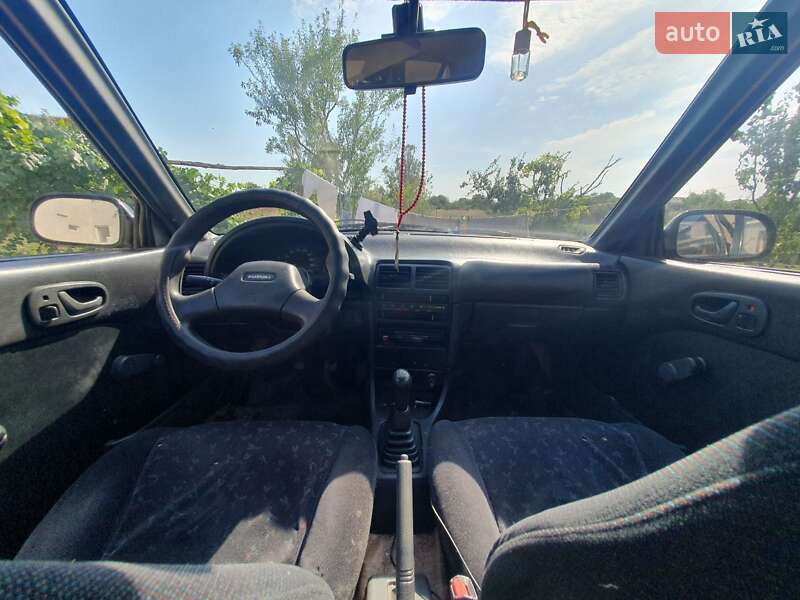 Седан Suzuki Swift 1994 в Одесі
