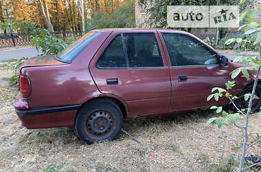 Седан Suzuki Swift 1993 в 