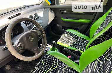 Хэтчбек Suzuki Swift 2006 в 