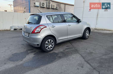 Хэтчбек Suzuki Swift 2011 в Киеве