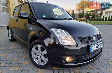 Хетчбек Suzuki Swift 2010 в Самборі