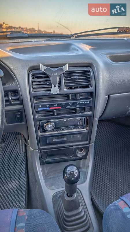 Хетчбек Suzuki Swift 2003 в Кам'янець-Подільському