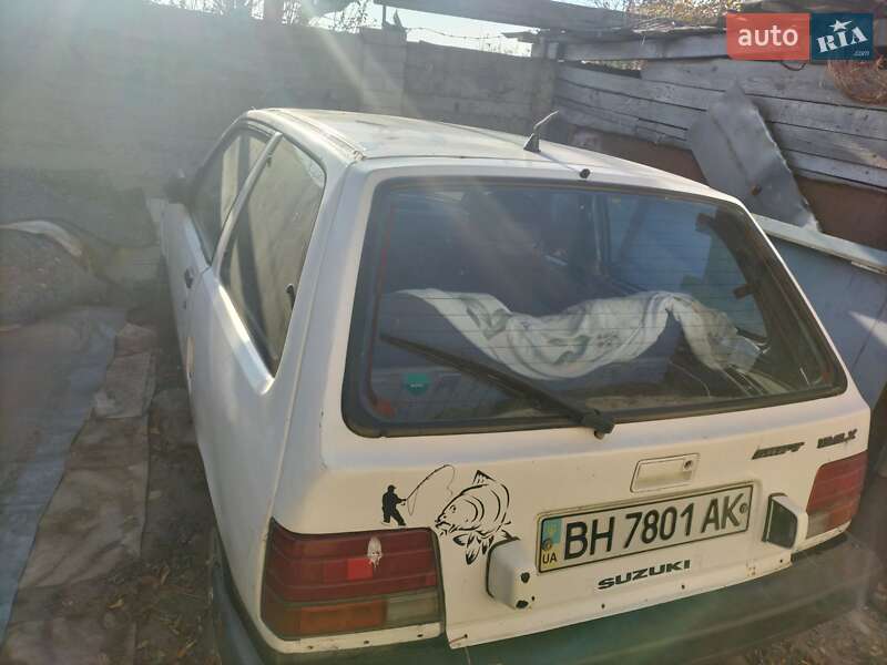 Хэтчбек Suzuki Swift 1988 в Великодолинском фото 14 Хэтчбек Suzuki Swift 1988 в Великодолинском