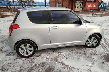 Хетчбек Suzuki Swift 2008 в 