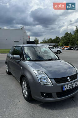 Хэтчбек Suzuki Swift 2010 в Броварах