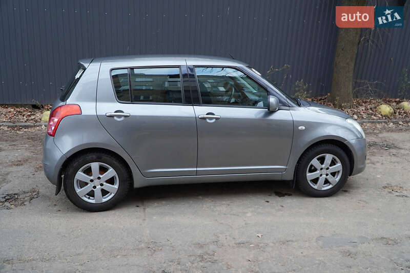 Хэтчбек Suzuki Swift 2008 в 