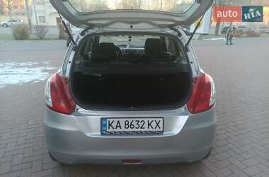 Хэтчбек Suzuki Swift 2011 в Кременчуге