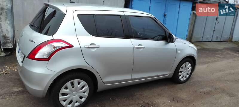 Хетчбек Suzuki Swift 2011 в Києві