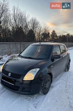 Хэтчбек Suzuki Swift 2010 в Киеве