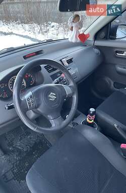 Хэтчбек Suzuki Swift 2010 в Киеве