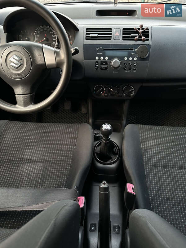 Хетчбек Suzuki Swift 2007 в Володимирі фото 11 Хетчбек Suzuki Swift 2007 в Володимирі