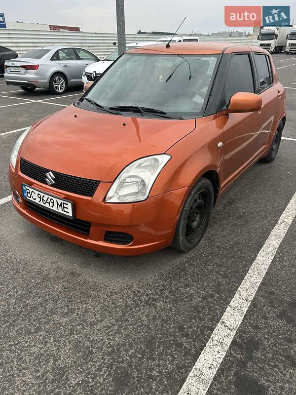 Хетчбек Suzuki Swift 2007 в Львові