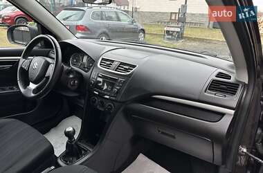 Хетчбек Suzuki Swift 2015 в 
