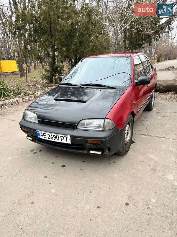 Седан Suzuki Swift 1995 в Апостолово
