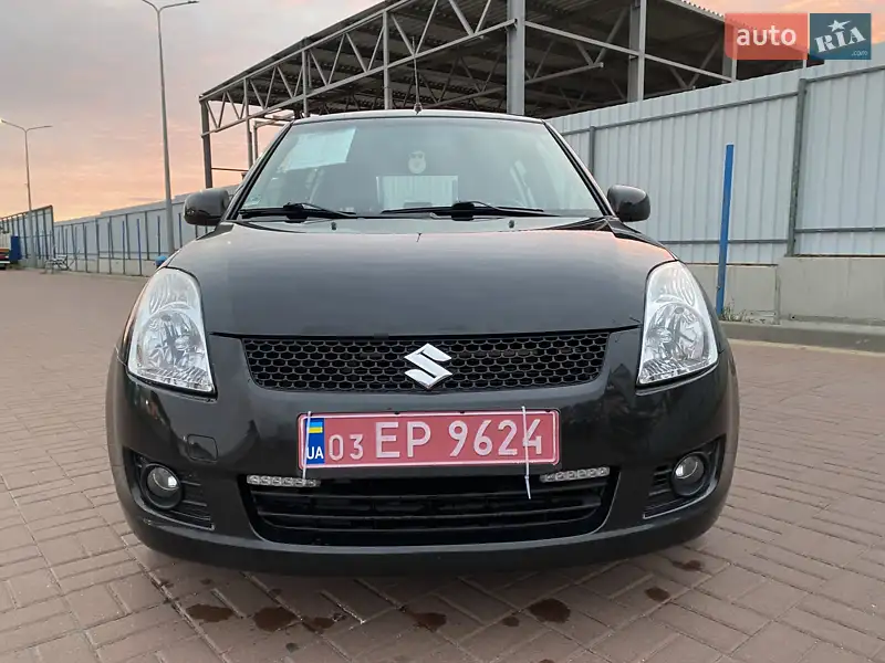Хэтчбек Suzuki Swift 2010 в 