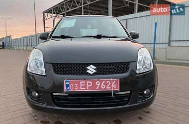 Хэтчбек Suzuki Swift 2010 в 