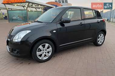 Хэтчбек Suzuki Swift 2010 в 