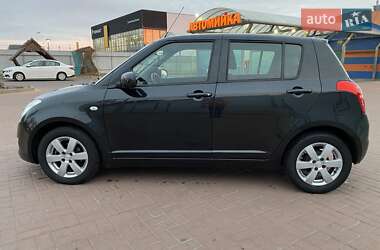 Хэтчбек Suzuki Swift 2010 в 