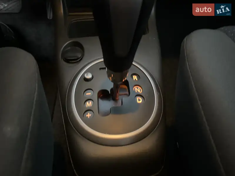 Хэтчбек Suzuki Swift 2010 в 