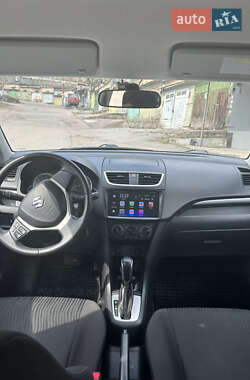 Хетчбек Suzuki Swift 2011 в 