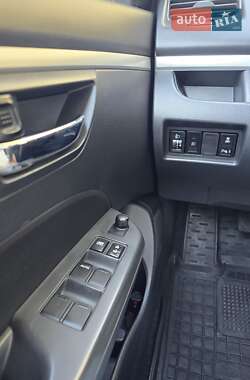 Хэтчбек Suzuki Swift 2012 в 