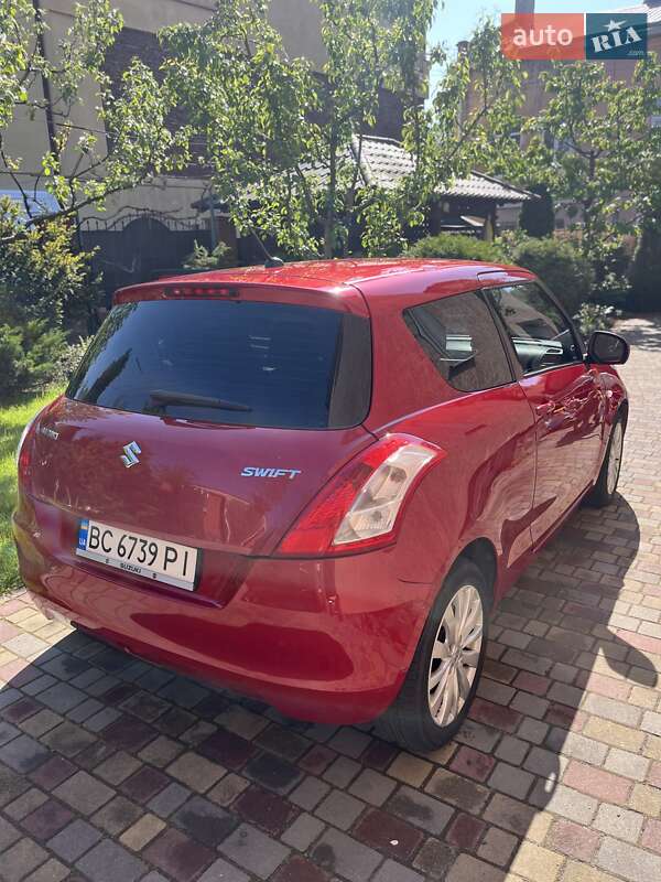 Хэтчбек Suzuki Swift 2010 в Львове