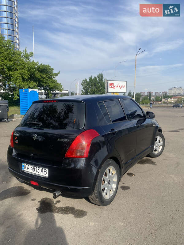 Хэтчбек Suzuki Swift 2007 в Киеве