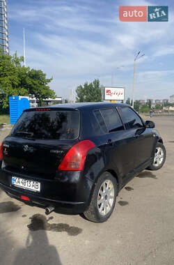 Хэтчбек Suzuki Swift 2007 в 