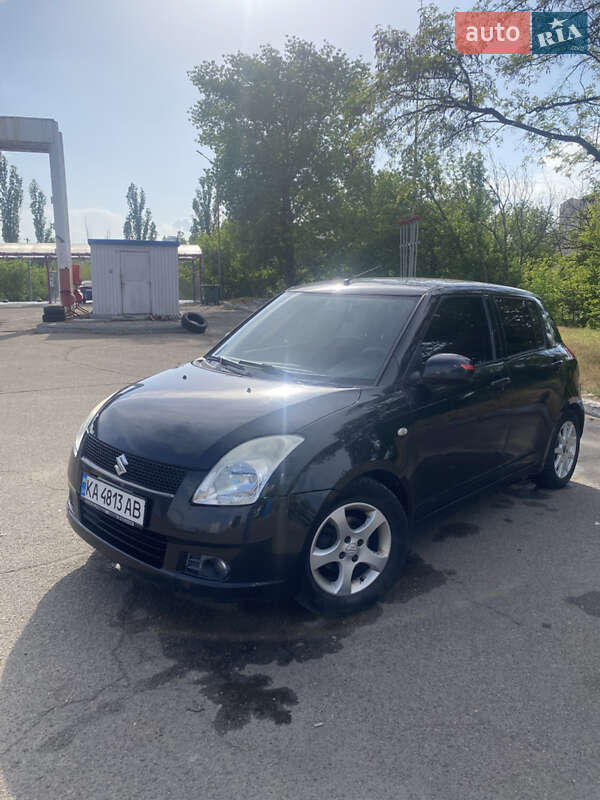 Хэтчбек Suzuki Swift 2007 в Киеве