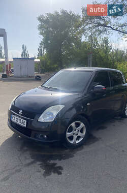 Хэтчбек Suzuki Swift 2007 в 
