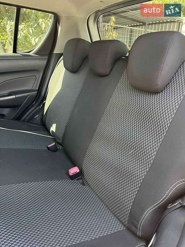 Хэтчбек Suzuki Swift 2011 в Барышевке фото 48 Хэтчбек Suzuki Swift 2011 в Барышевке