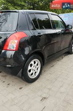 Хэтчбек Suzuki Swift 2010 в 