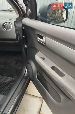 Хэтчбек Suzuki Swift 2010 в 