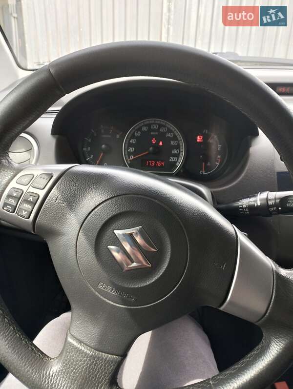Хэтчбек Suzuki Swift 2010 в Ужгороде