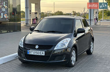 Хетчбек Suzuki Swift 2012 в Великому Дальнику