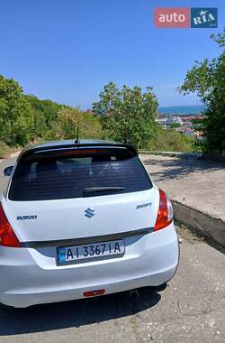 Хэтчбек Suzuki Swift 2011 в 