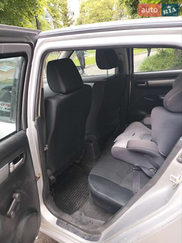 Хетчбек Suzuki Swift 2005 в Хмельницькому
