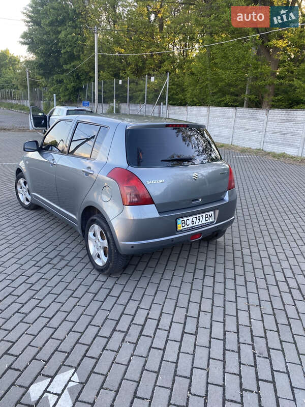 Хэтчбек Suzuki Swift 2006 в Львове фото 4 Хэтчбек Suzuki Swift 2006 в Львове