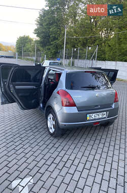 Хэтчбек Suzuki Swift 2006 в 