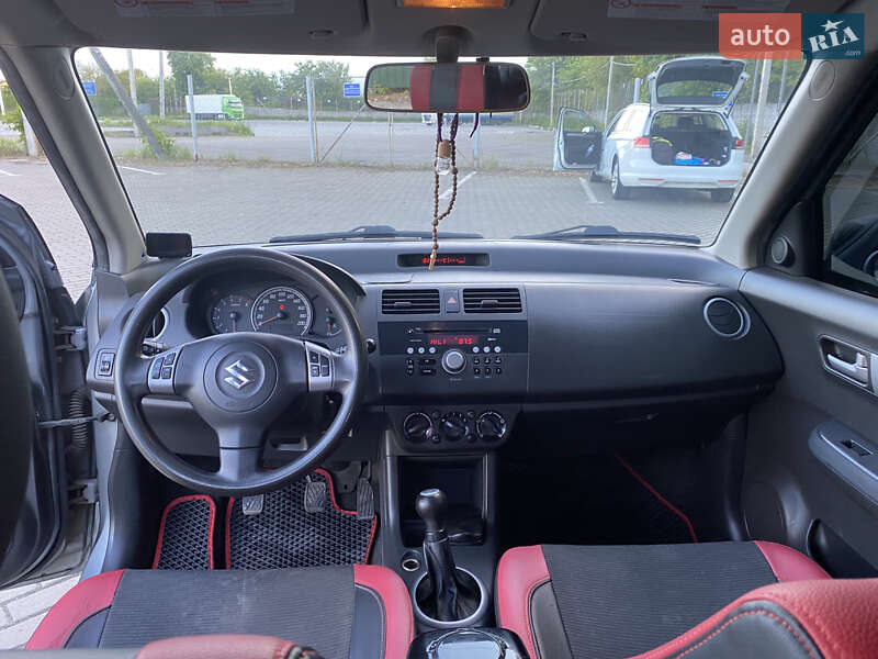 Хэтчбек Suzuki Swift 2006 в Львове фото 17 Хэтчбек Suzuki Swift 2006 в Львове