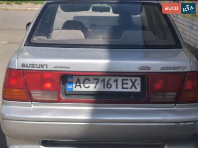 Седан Suzuki Swift 2003 в Славянске