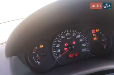 Хэтчбек Suzuki Swift 2009 в 