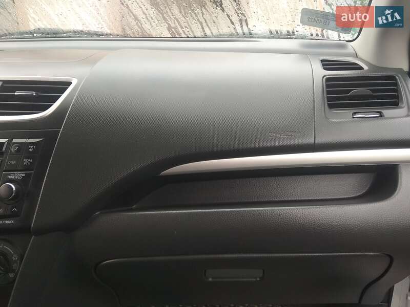 Хэтчбек Suzuki Swift 2011 в Барышевке фото 7 Хэтчбек Suzuki Swift 2011 в Барышевке