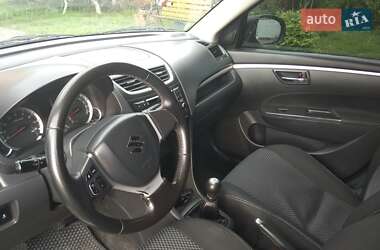 Хэтчбек Suzuki Swift 2011 в 
