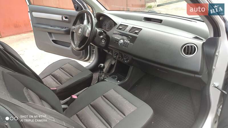 Хетчбек Suzuki Swift 2008 в Києві