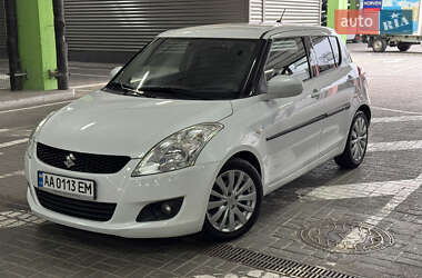 Хэтчбек Suzuki Swift 2012 в Киеве